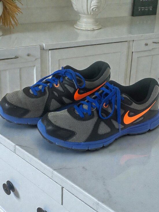 Nike Other - NIKE REVOLUTION 2  Blue BLACK ORANGE SWOOSH Size 6 Youth